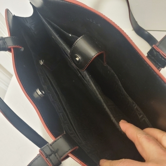 LODIS Black Smooth Leather Large Shoulder/Tote RFID - Picture 7 of 13